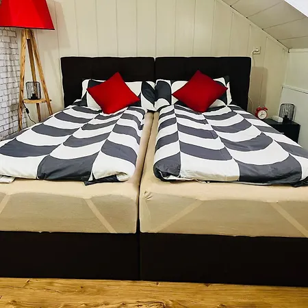 Lenastay I Altstadt-2z-wohnung I Parkplatz *